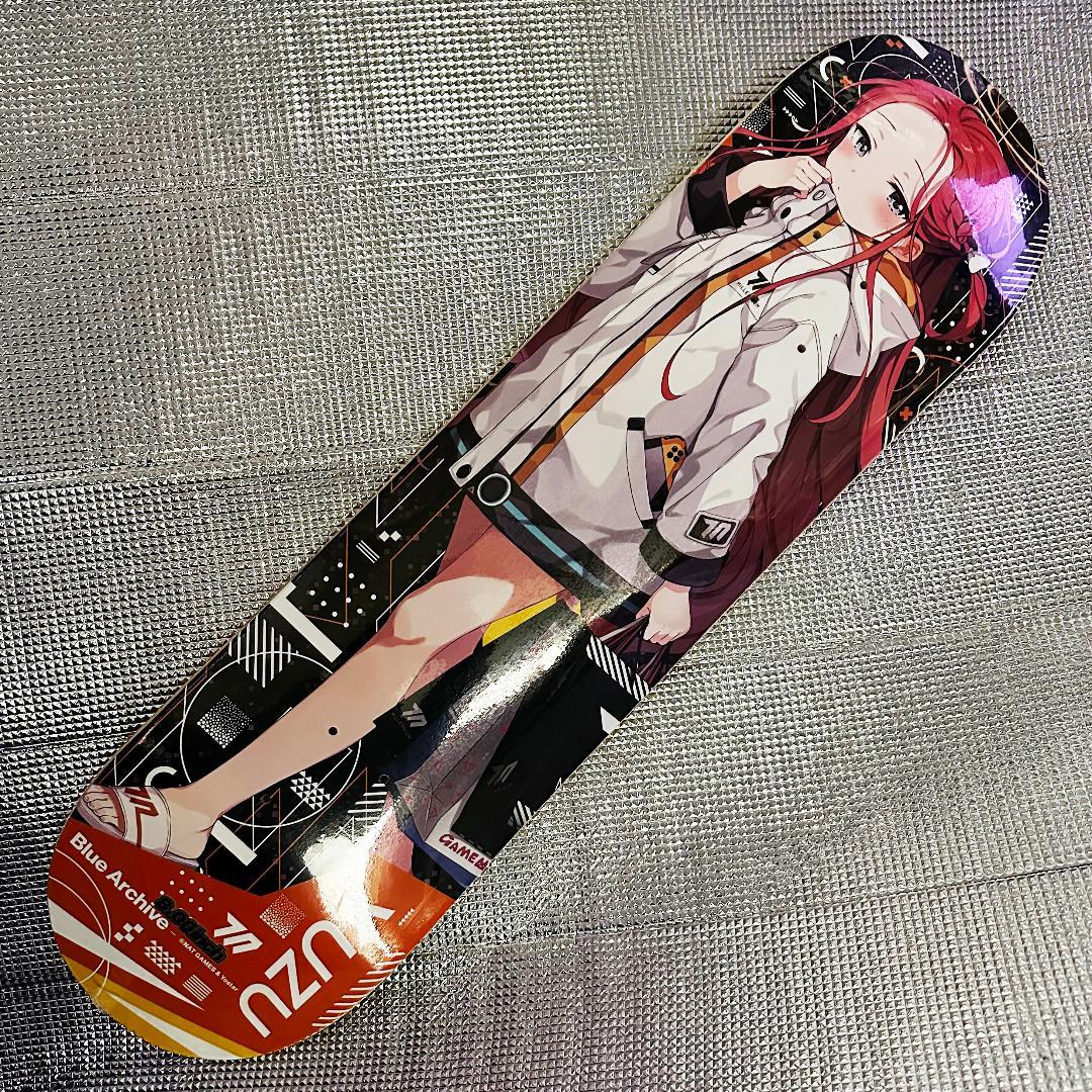 ブルーアーカイブ　スケートデッキ　アクリルスタンド　缶バッジ　花岡ユズ