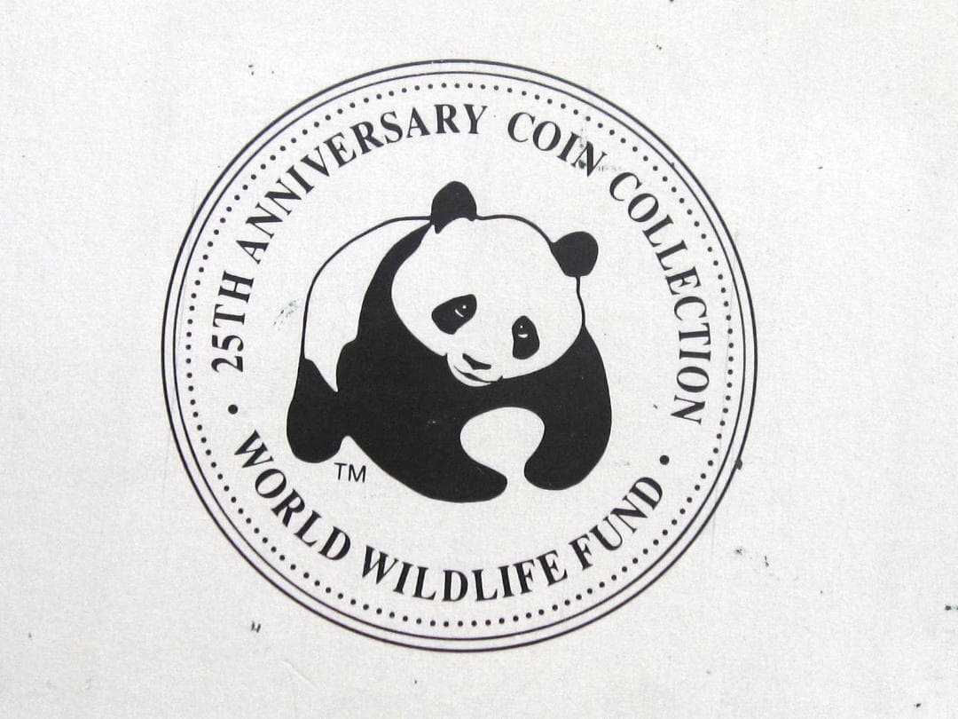 ８８年　タークスカイコス諸島　WWF２５周年記念　プルーフ銀貨　イグアナ図　１枚