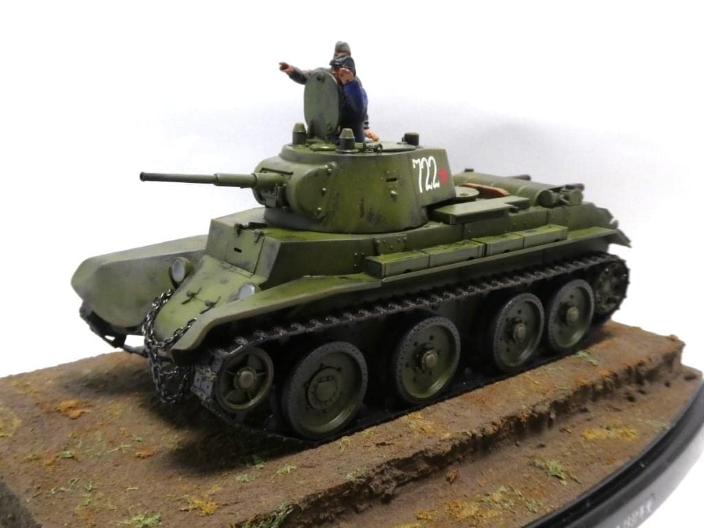タミヤ 1/35 ソビエト戦車 BT-7 1937年型 完成品