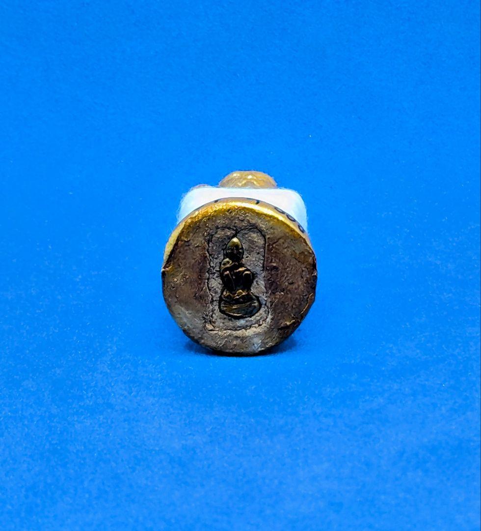 タイお守り　クマントーン　クルーバーチャイチャナ　仏暦2558年