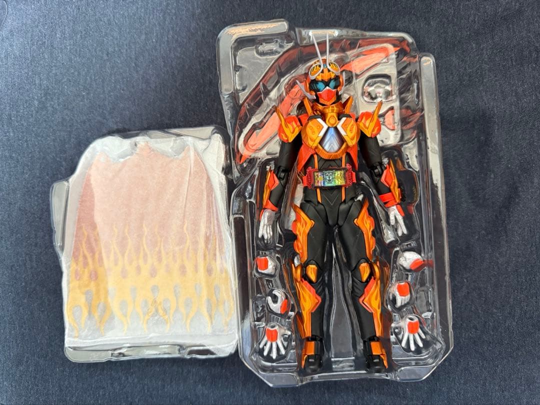 S.H.Figuarts 仮面ライダーガッチャードセット