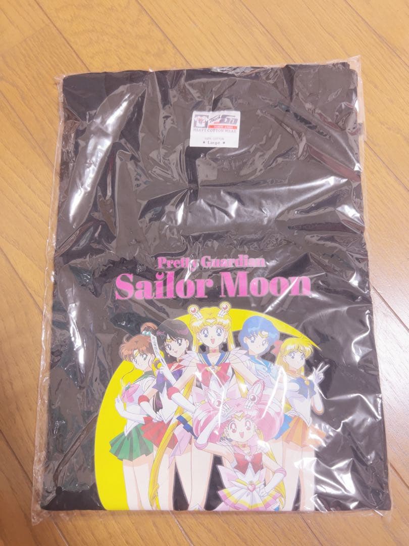 【新品】ストアオリジナルTシャツ6周年記念 BLACK セーラームーン