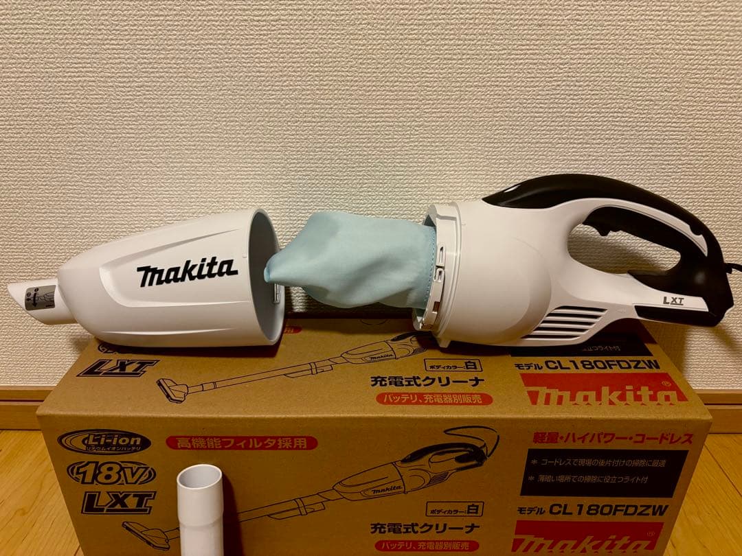 【新品】マキタ 18V 充電式クリーナー CL180FDZ 　本体＋ノズルセット