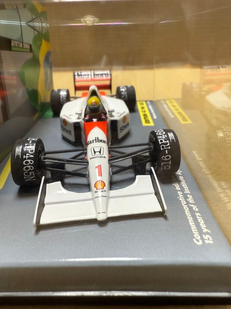 1/43 F1 ミニチャンプス　マクラーレンホンダMP4-7 A.セナ