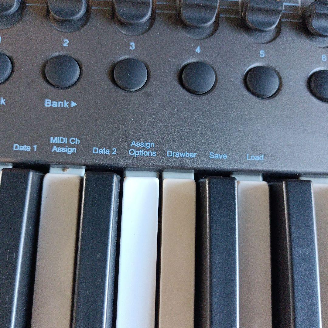 Nektar IMPACT LX49+ シンセサイザー