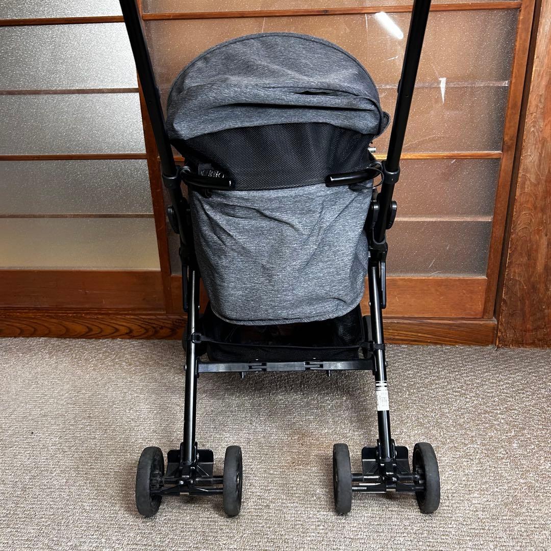 美品 コムペットペットカート　ミリミリライトアルファ　ブラック