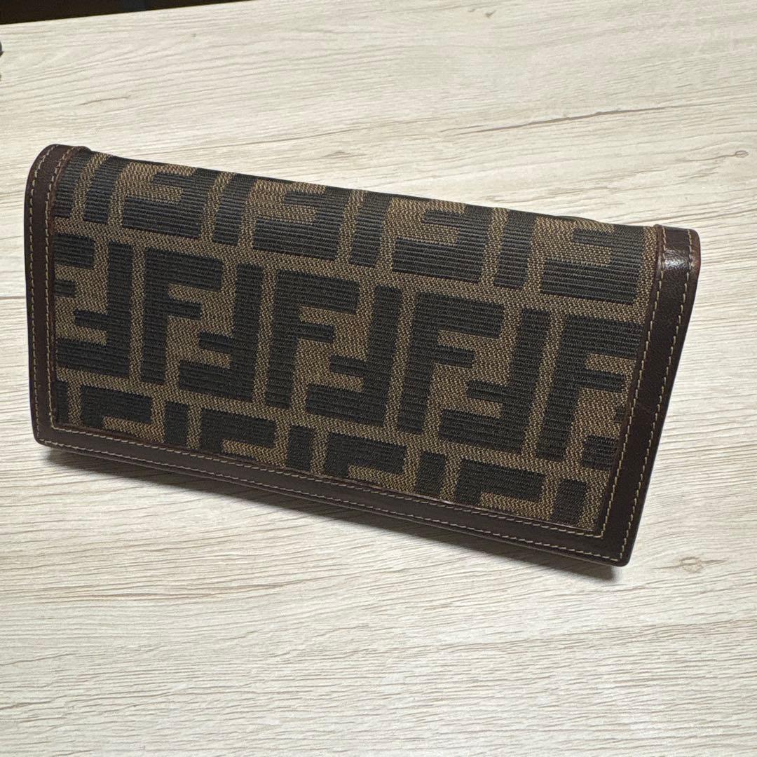FENDI 長財布　美品