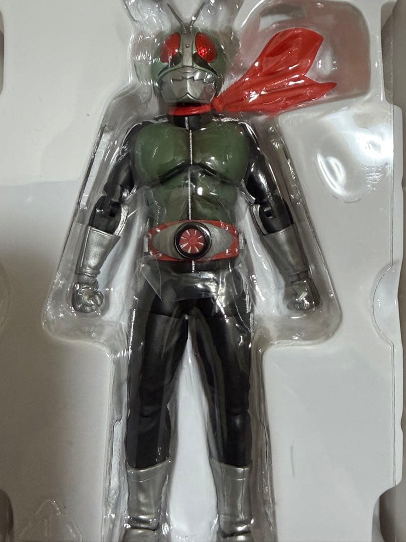 S. H.Figuarts (真骨彫製法) 仮面ライダー新１号と新２号のセット
