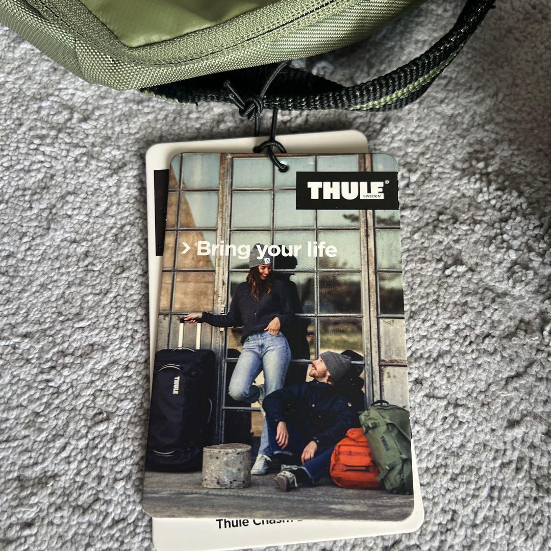 新品未使用　THULE ボストンバッグ オリーブグリーン