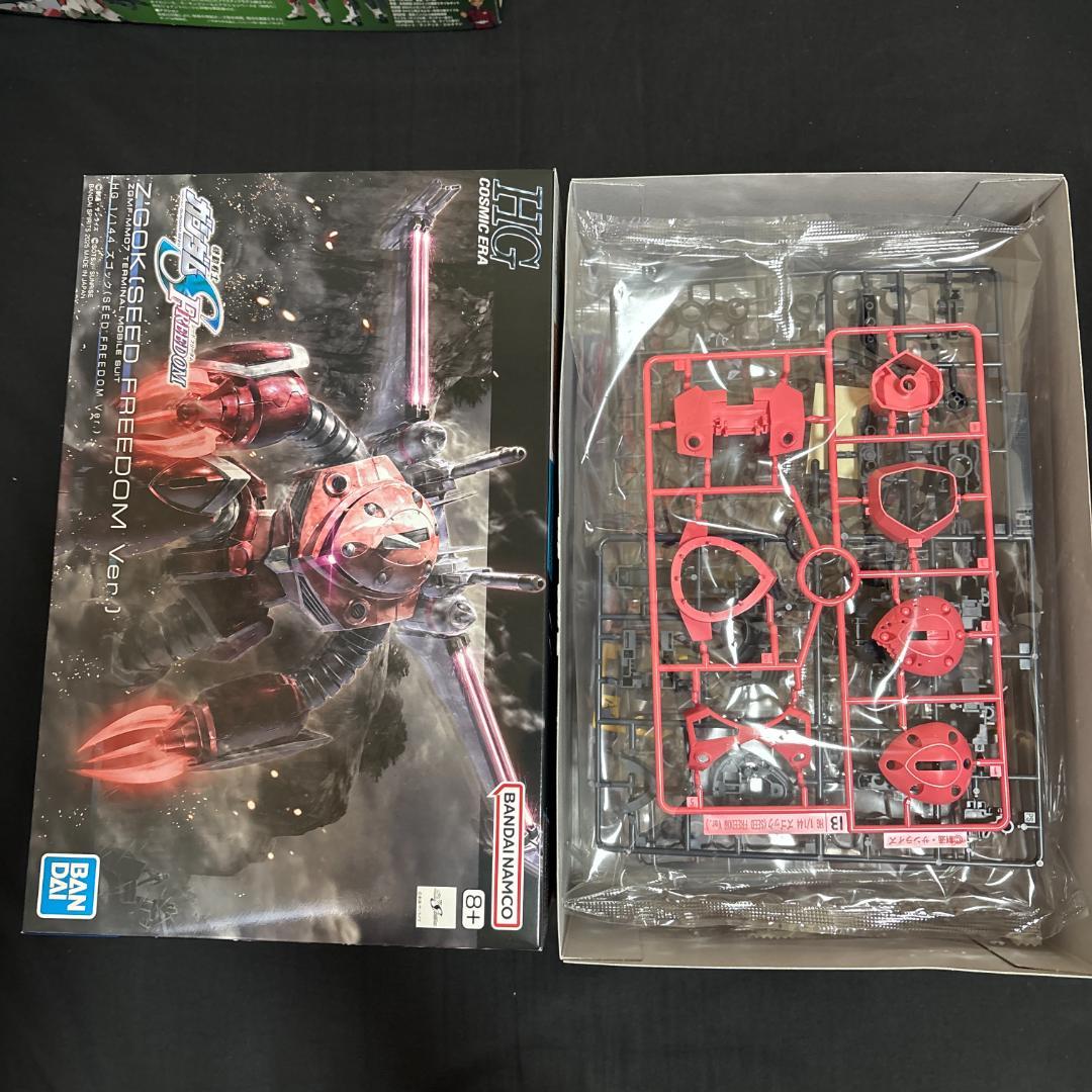 バンダイ アークエンジェル カタパルトデッキ+SEED HGプラモデルセット2