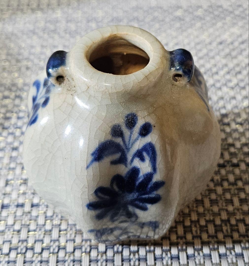 中国古陶磁器　中国古美術　青華　染付 草花の図　八面取り　双耳　花入れ　振り出し