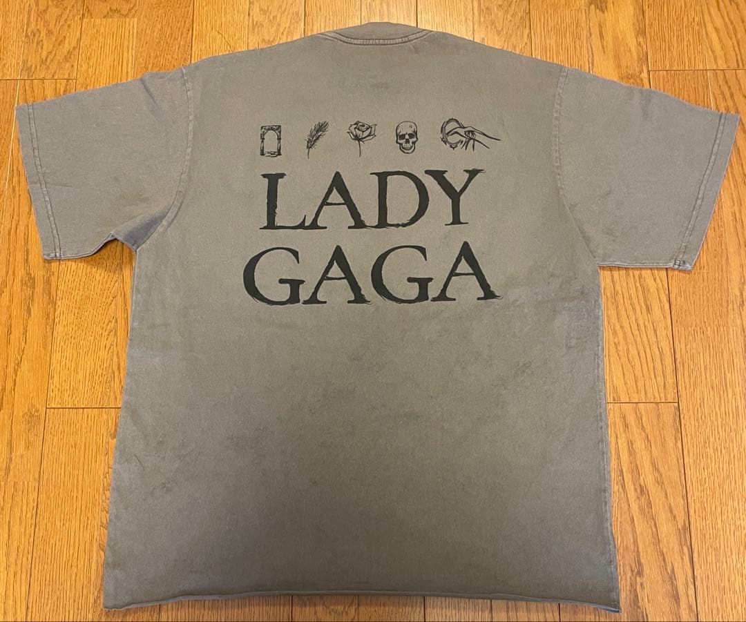 ★新品・未使用★レディーガガ　MAYHEM BALL 2026ツアーTシャツ　L