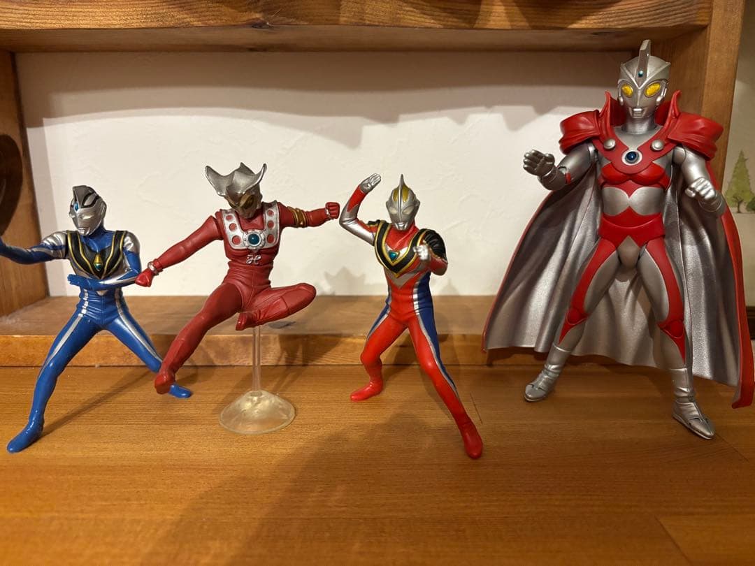 アルティメットルミナス　18体セット