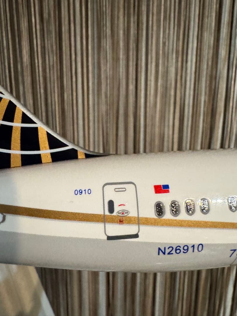 ユナイテッド航空 Boeing 787 精密モデル LED搭載 46cm