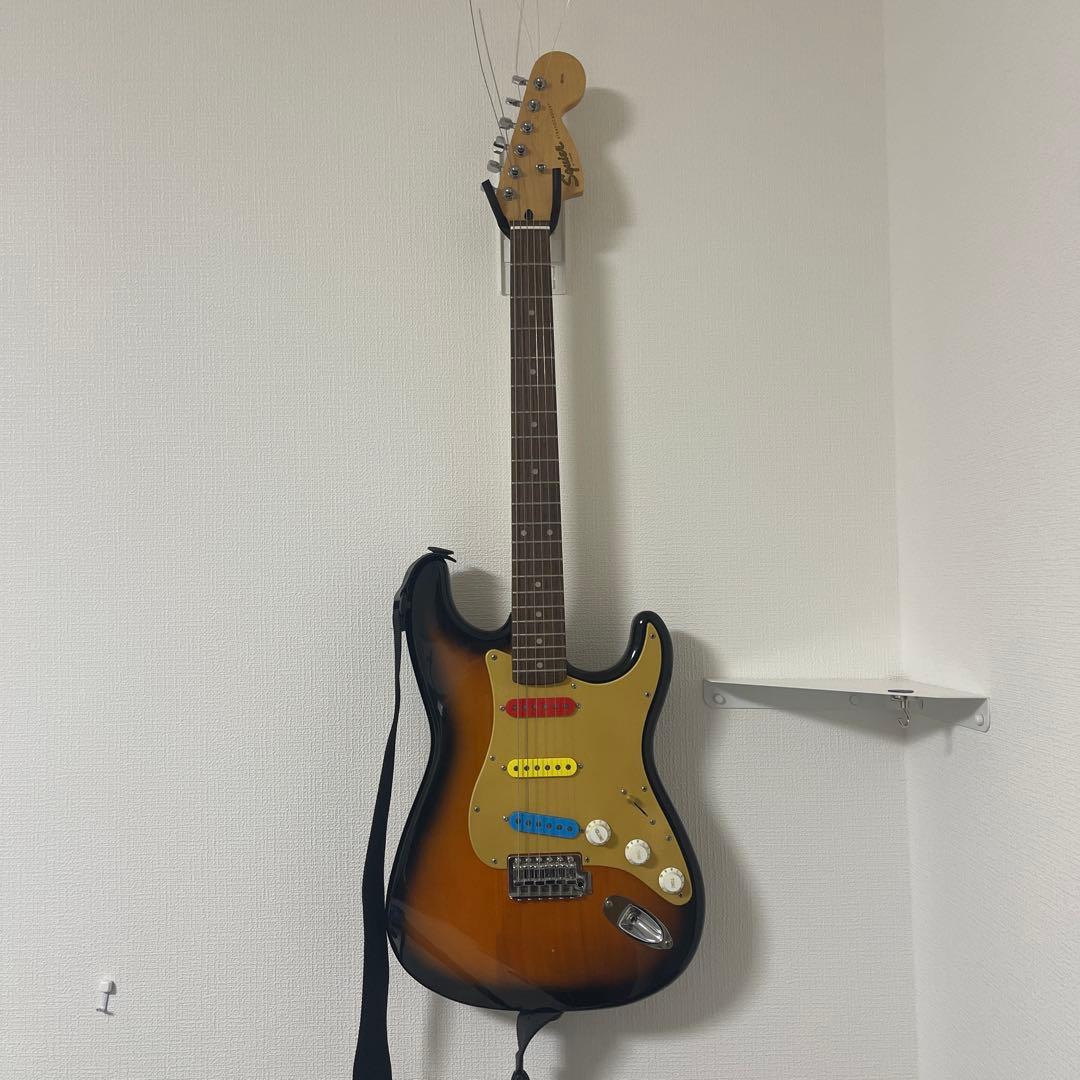 Squier Stratocaster サンバースト