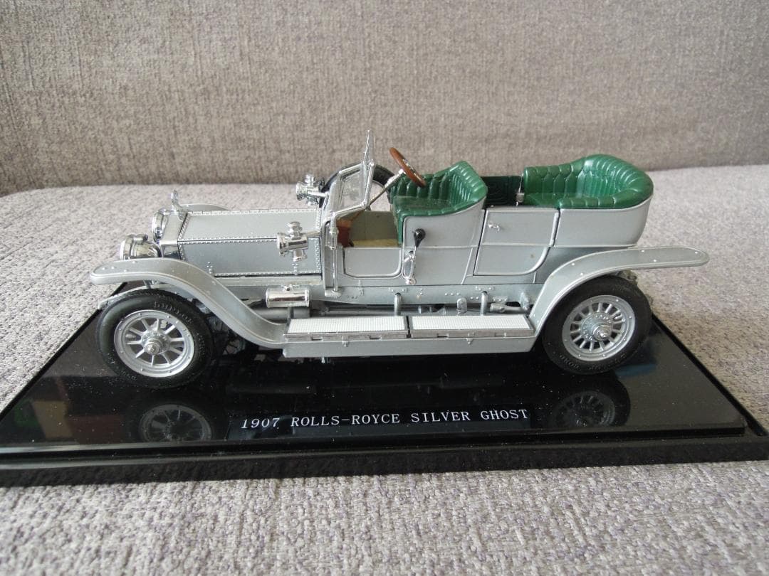 フランクリンミント　1/24　1907ロールスロイスシルバーゴースト ミニカー
