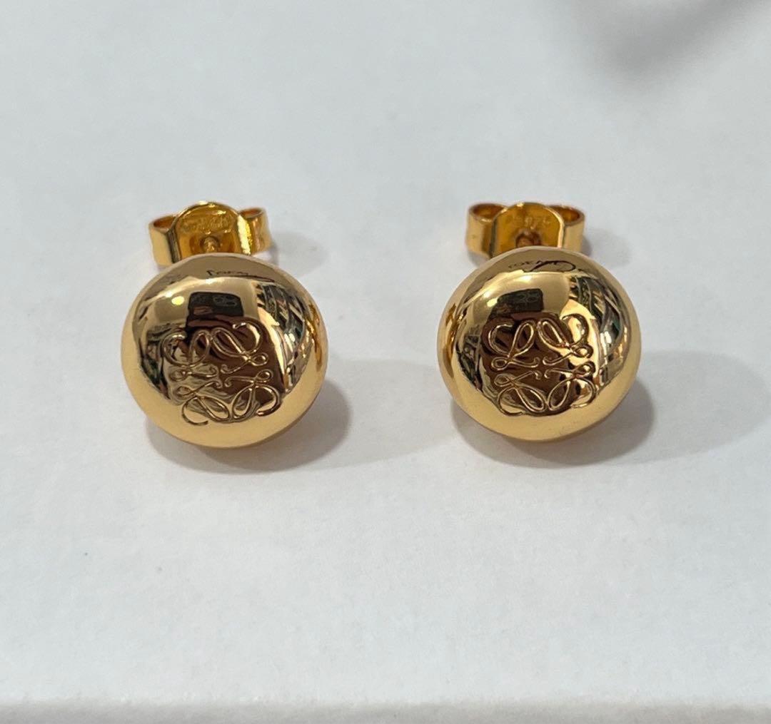 LOEWEアナグラム ぺブル スタッドピアス