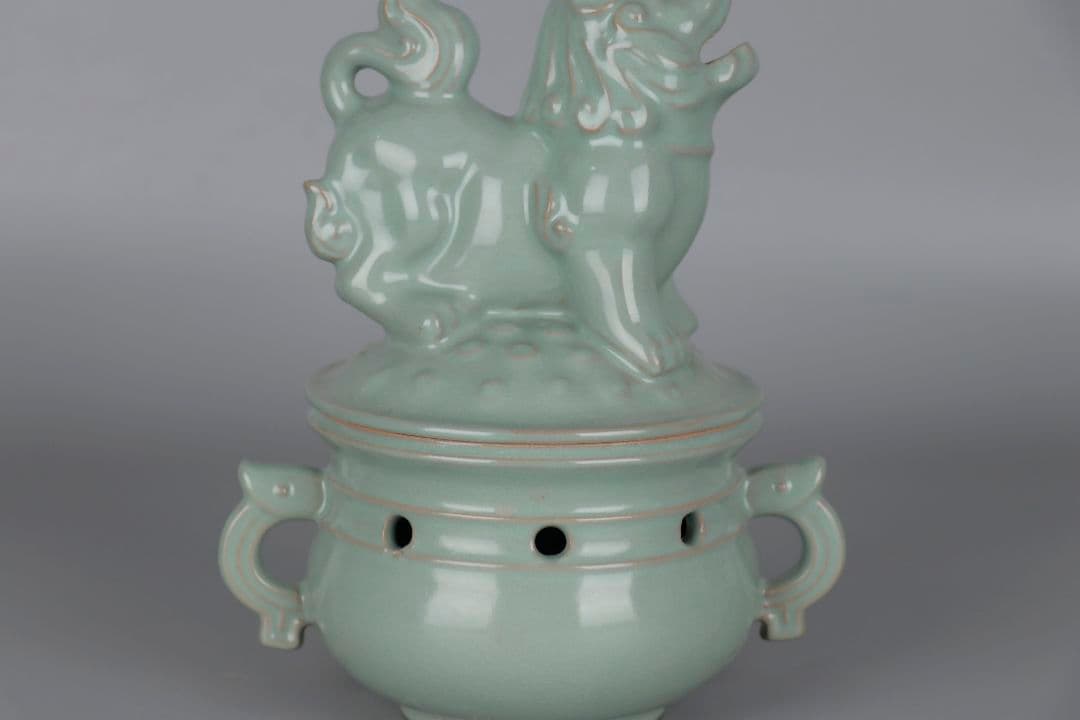 宋汝窯開片釉獅子蓋薫香炉 景徳鎮 陶磁器 装飾品 現代工芸品 美術品 置物