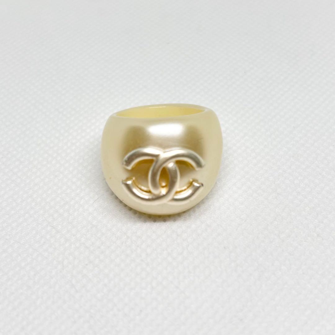 CHANEL シャネル ココマーク プラスチック リング 指輪 箱付き