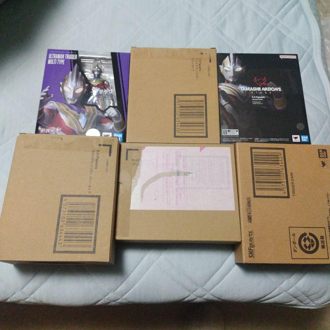 SHFiguartsウルトラマン・トリガーセット