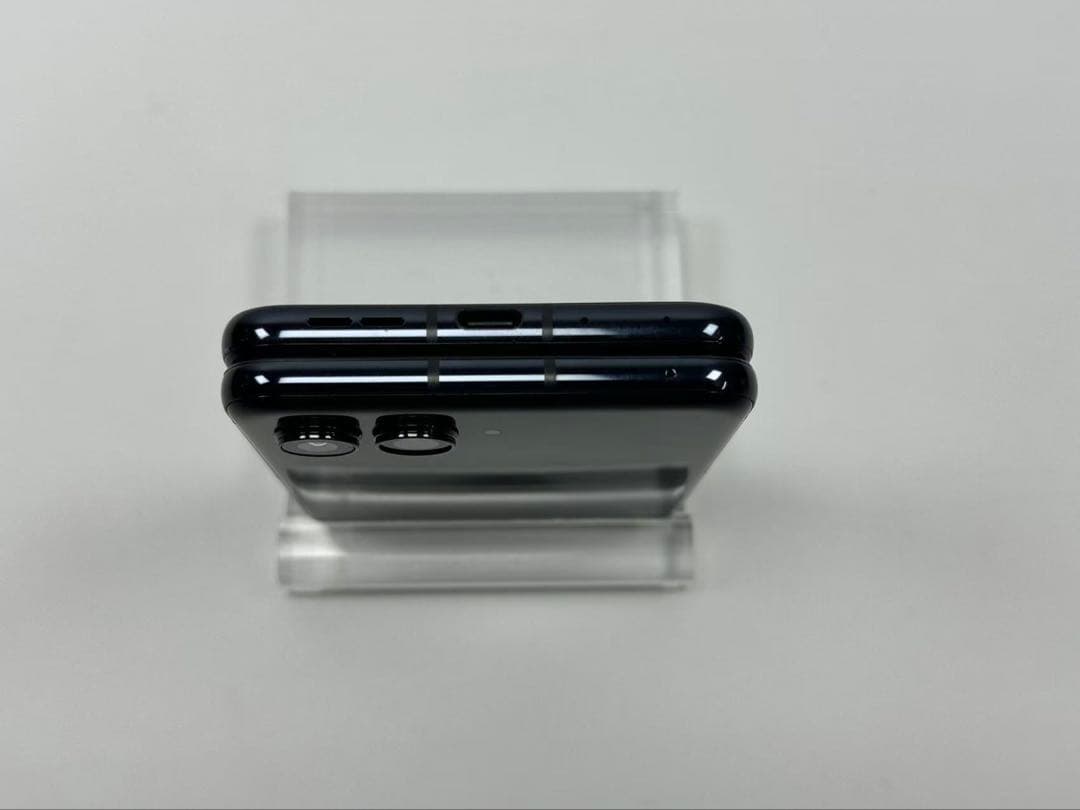 美品 MOTOROLA razr 50 ultra 256GB アメリカ版