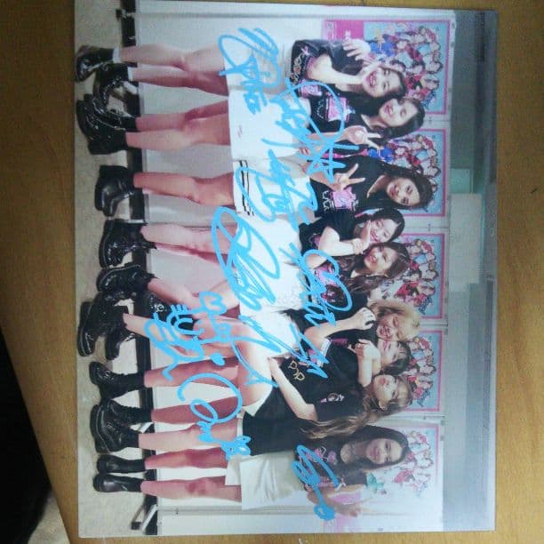 TWICEサイン