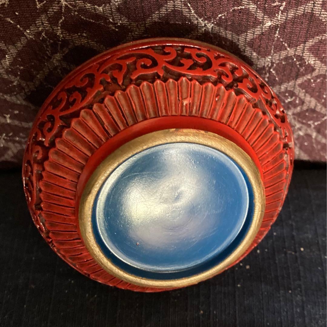 堆朱牡丹雷唐草文香合　中国工芸品