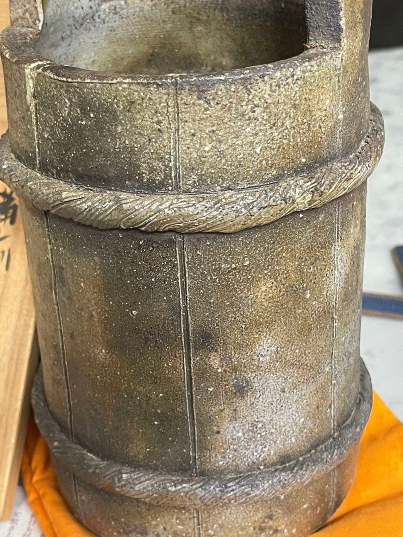 備前焼 花瓶 陶磁器「森泰司備前 手付花入」陶印共箱共布　PQPC