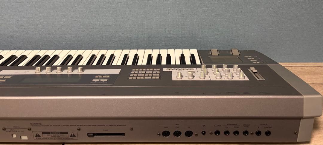 【動作良好】KORG Z1 シンセサイザー 物理モデリング MOSS音源