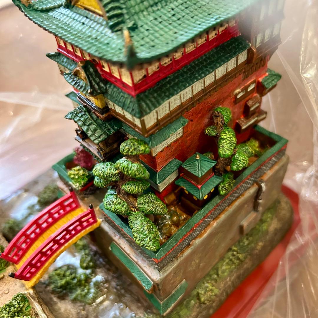 新品 千と千尋の神隠し 油屋 ジオラマ フィギュア