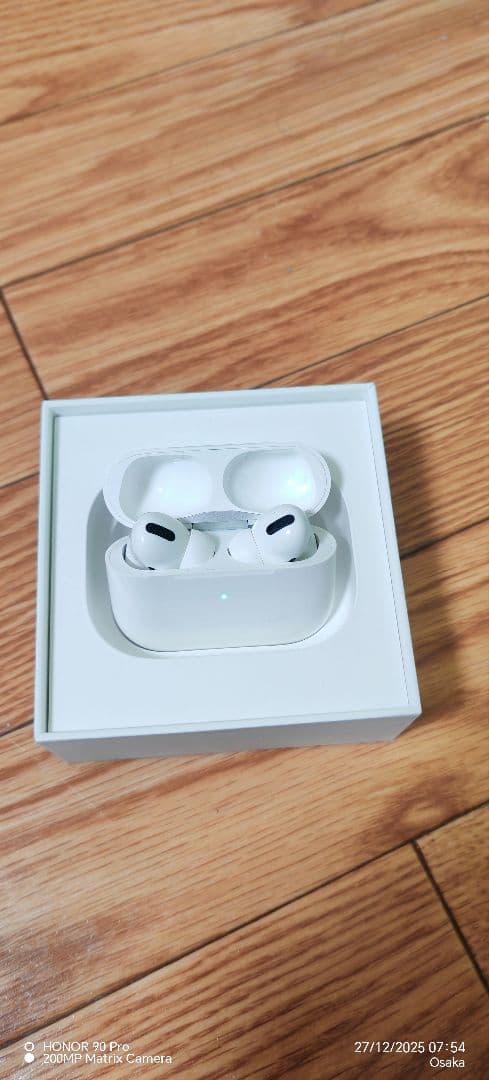 AirPods Pro 1完璧に動作します。