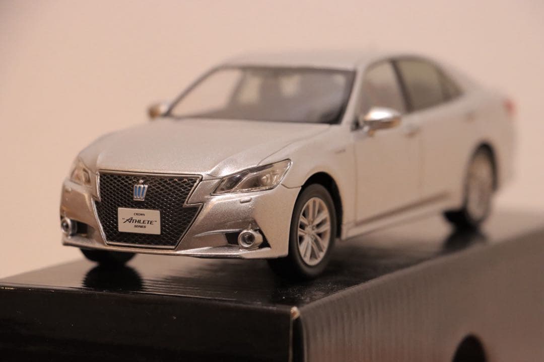 クラウンアスリート CROWN 210系 前期　カラーサンプルミニカー　シルバー
