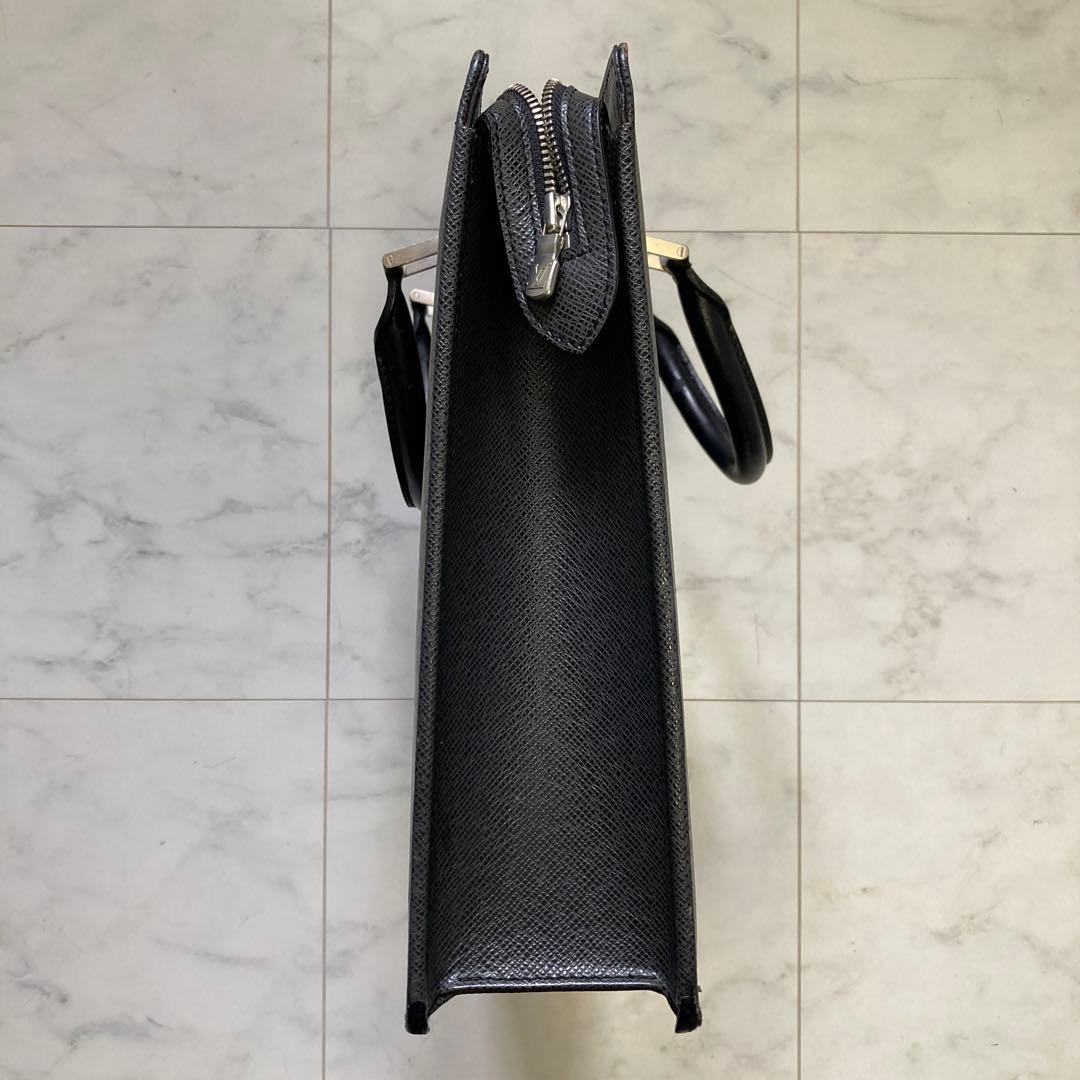 【美品】☆ルイヴィトン タイガ⭐︎