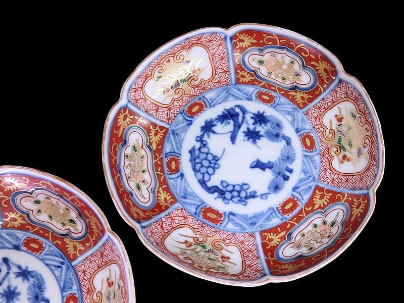 大聖寺伊万里　金襴手　菊に柘榴　松竹梅の図　輪花４寸皿２枚　E638AS-DCh