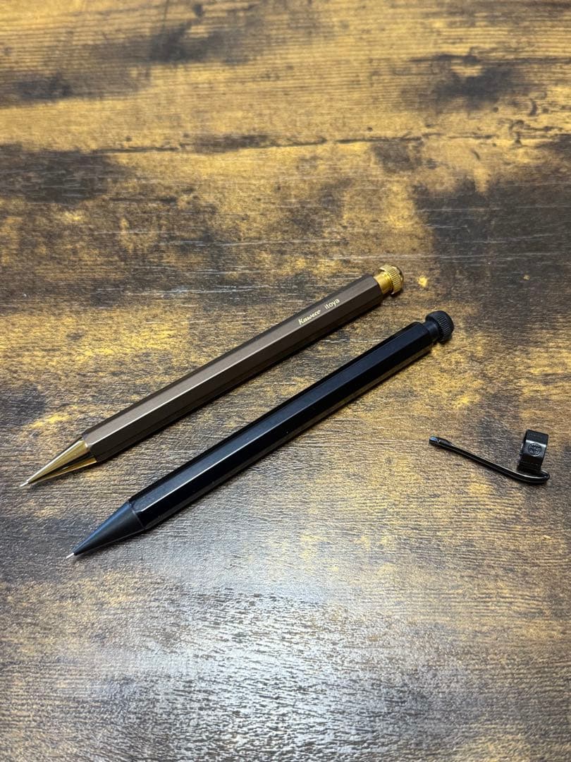 伊東屋限定カヴェゴスペシャル　黒カヴェゴスペシャル　2本セット