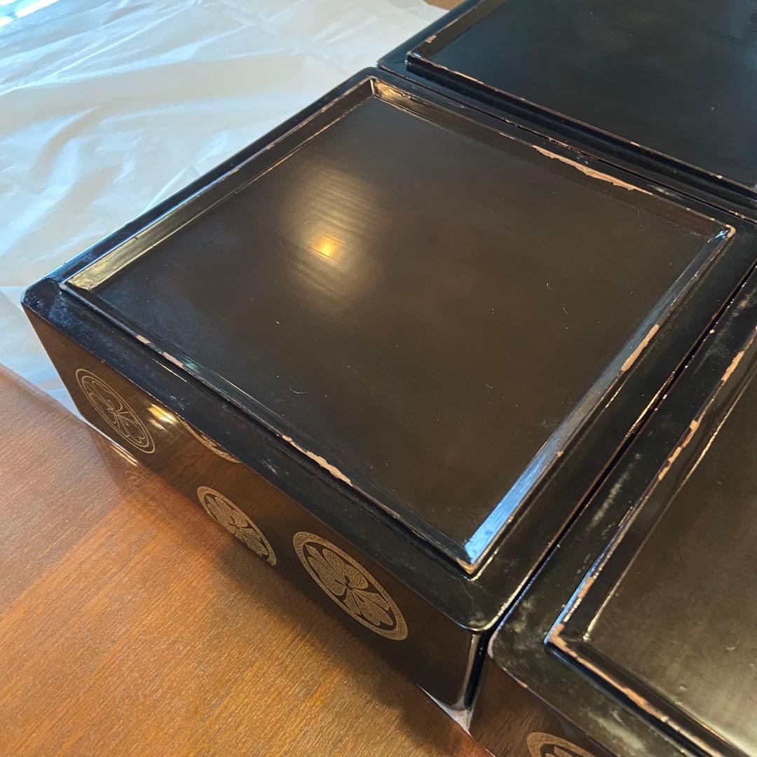 輪島塗　四段重箱　定紋八寸重箱　点彫り沈金　共箱付