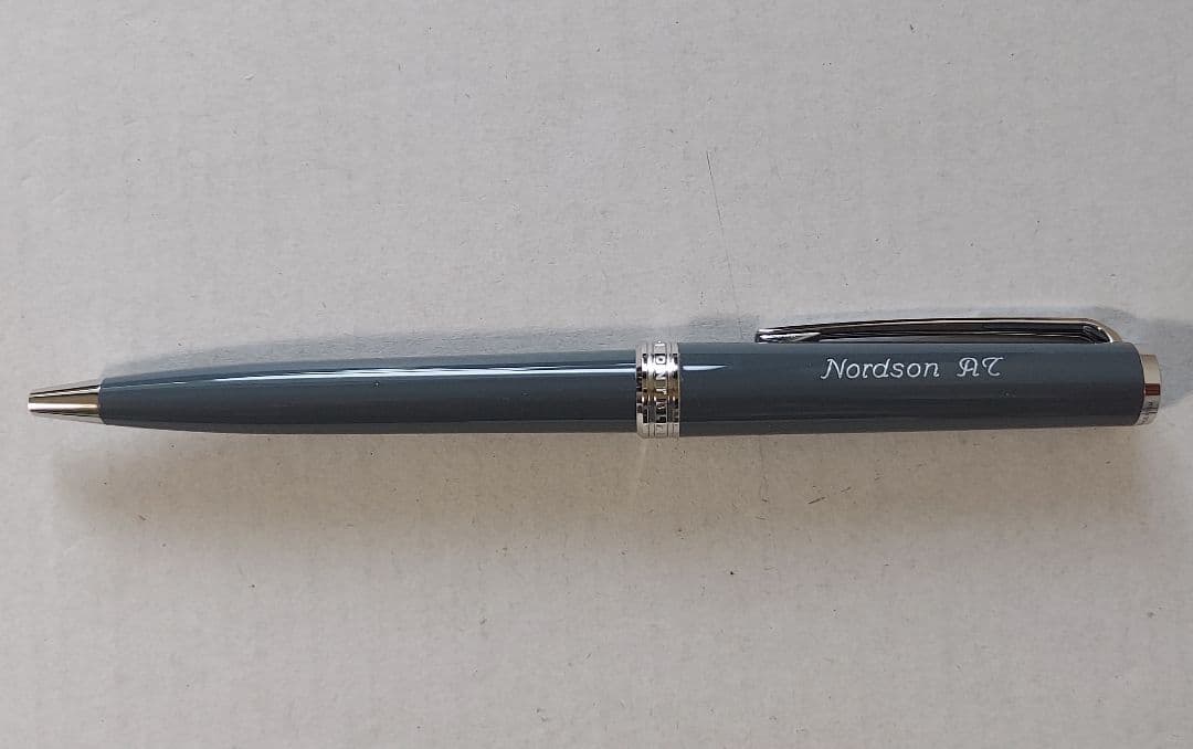 MONTBLANC pix ボールペン グレー (未使用)