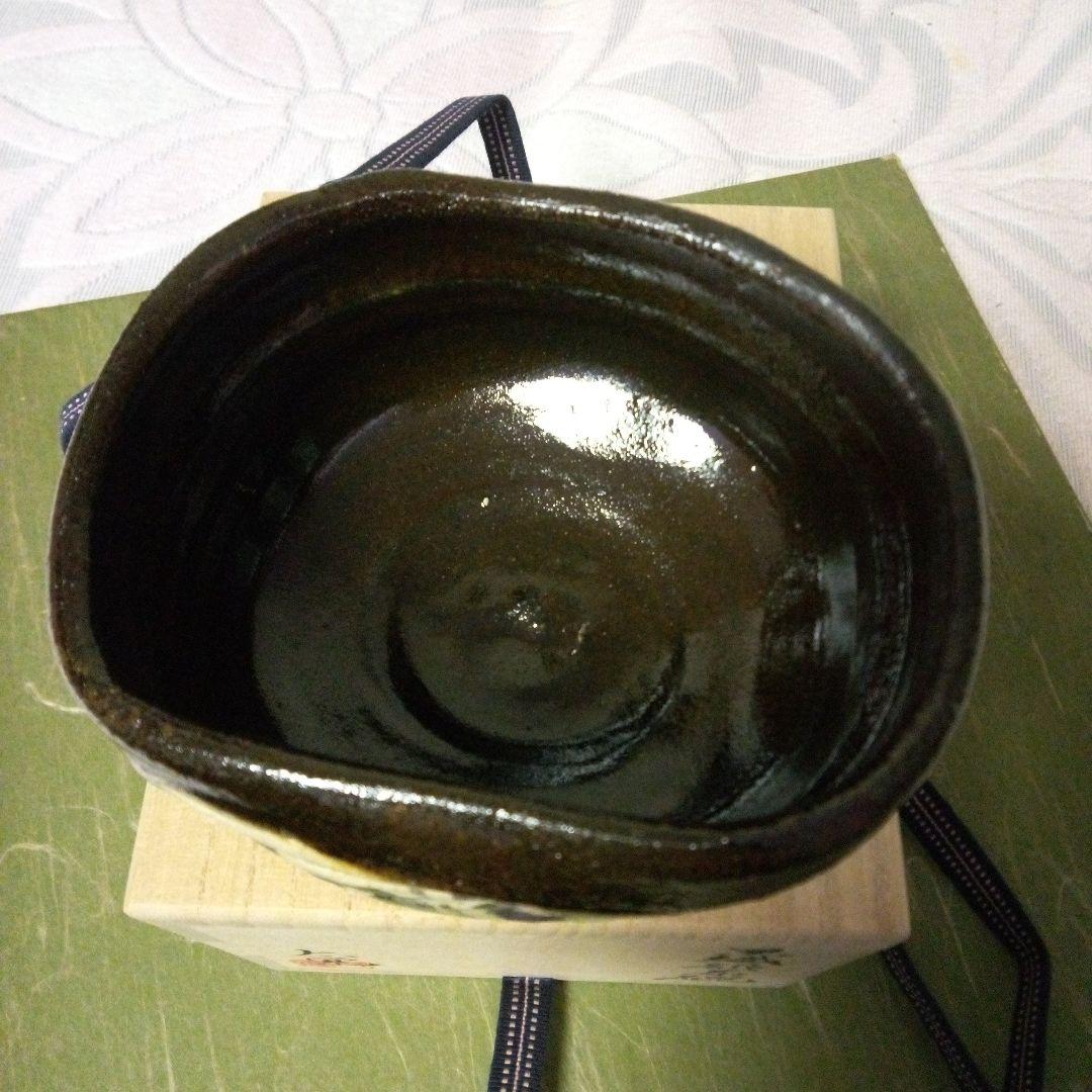黒織部茶碗