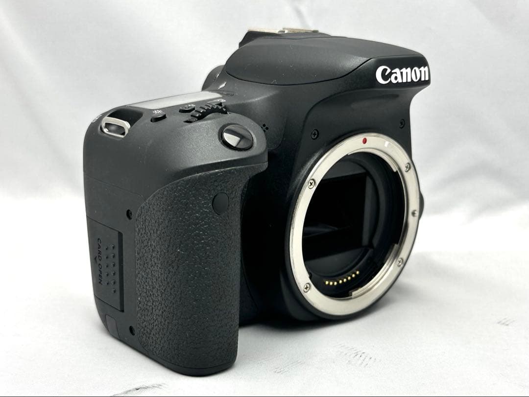 入門機に♪Canon EOS 9000D レンズキット♪Wifi標準搭載♪