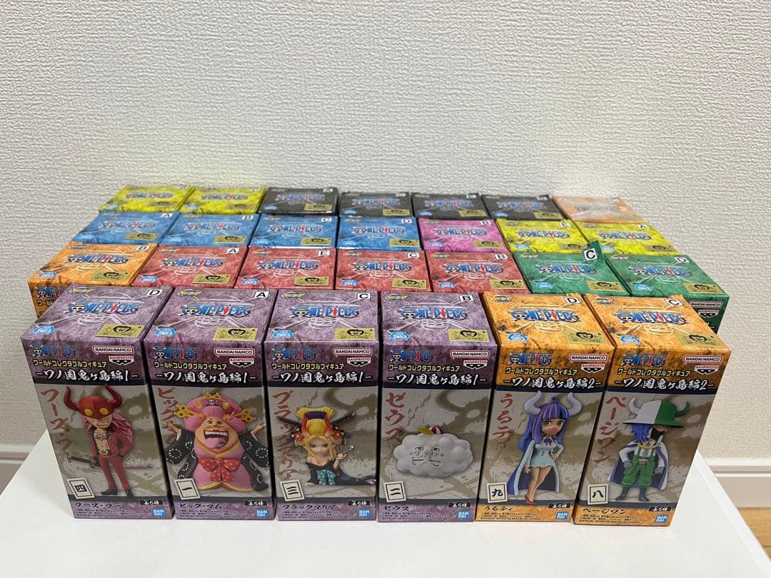 ワンピース　ワールドコレクタブルフィギュア