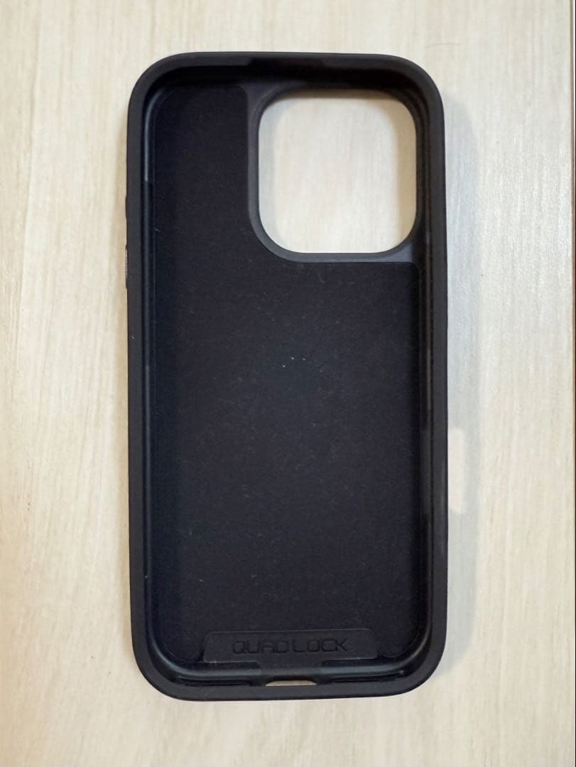 QUADLOCK PRO ＋ iPhone16プロケース　クアッドロック　プロ