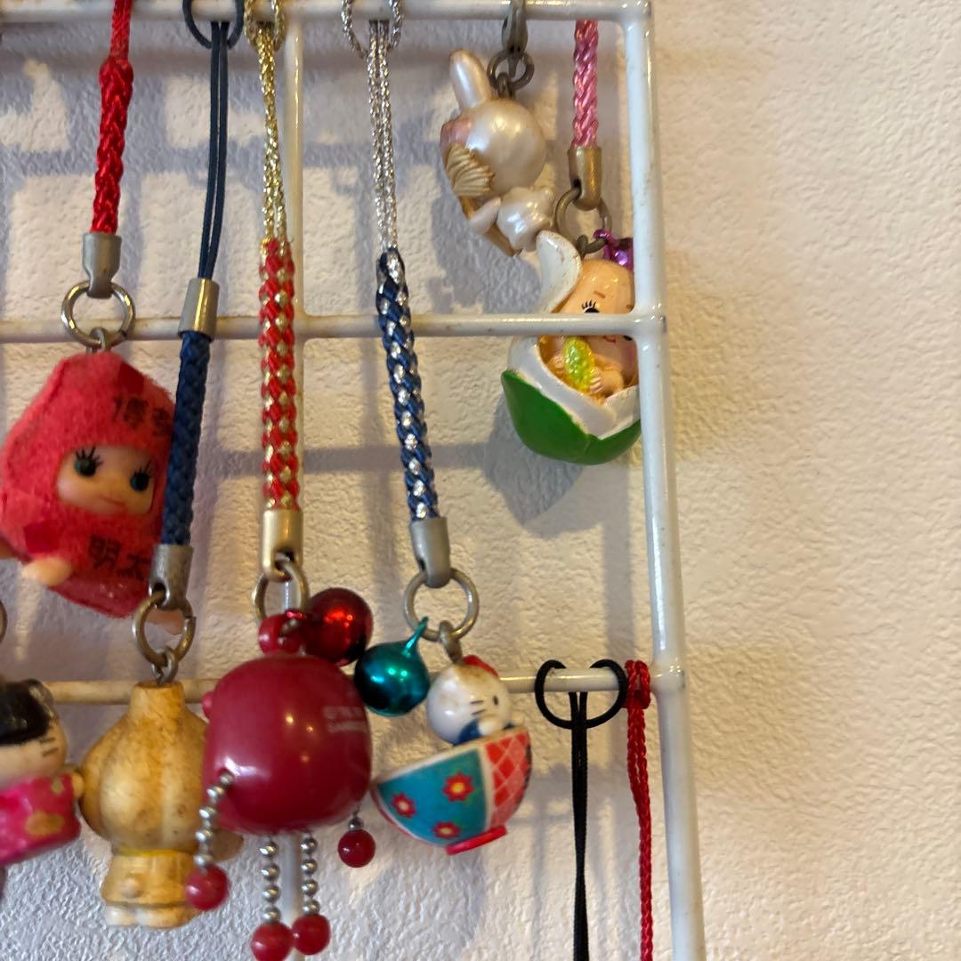 キューピーとキティのストラップ　九州メインのキャラクター　ご当地ストラップ