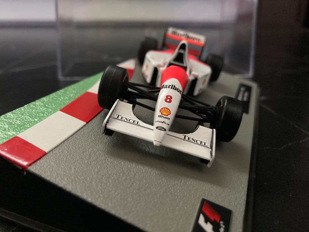 マクラーレン　MP4/8 マルボロ仕様　セナ　F1マシンコレクション