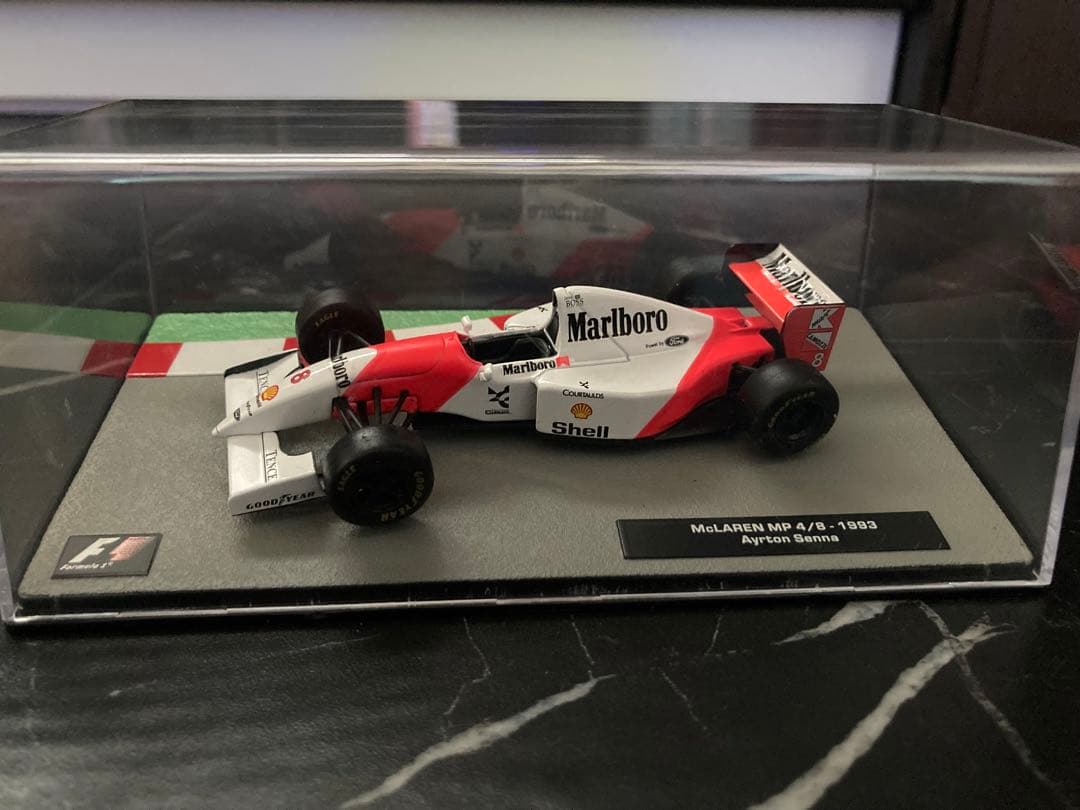 マクラーレン　MP4/8 マルボロ仕様　セナ　F1マシンコレクション