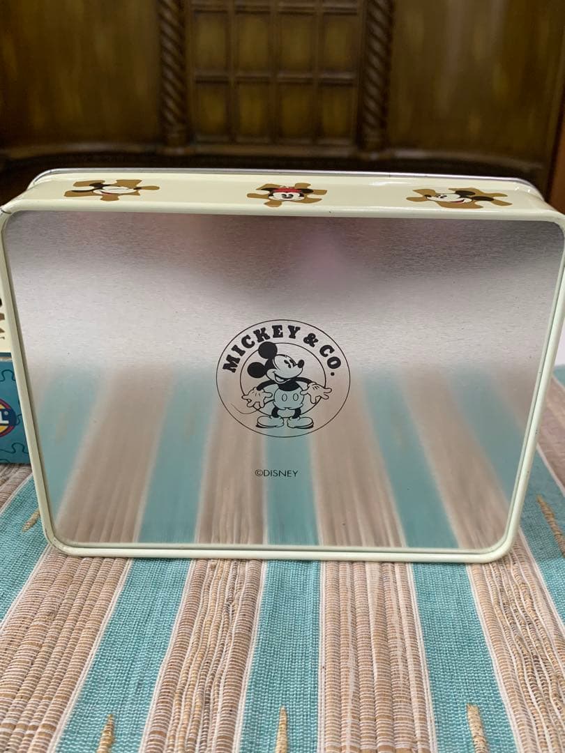 [新品] 限定品　Disney ミッキー&ミニーマウス　FOSSIL 腕時計