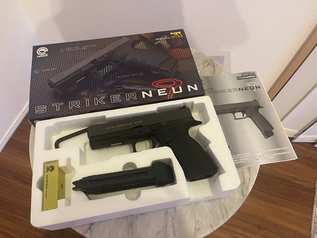 Carbon8 STRIKER-NEUN ガスブローバック