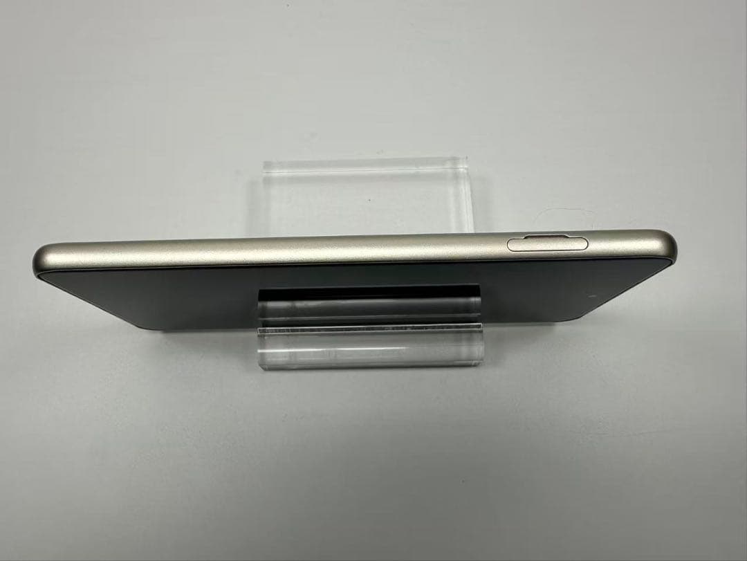 美品 Arrows We2 Plus F-51E 256GB シャンパンシルバー