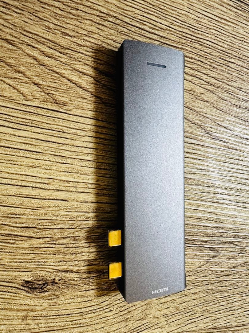 MacBook本体 Ellie