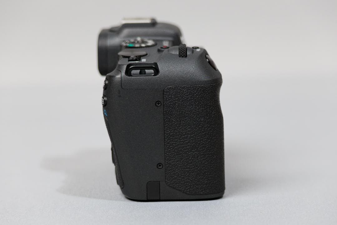 Canon EOS RP ミラーレス一眼カメラ