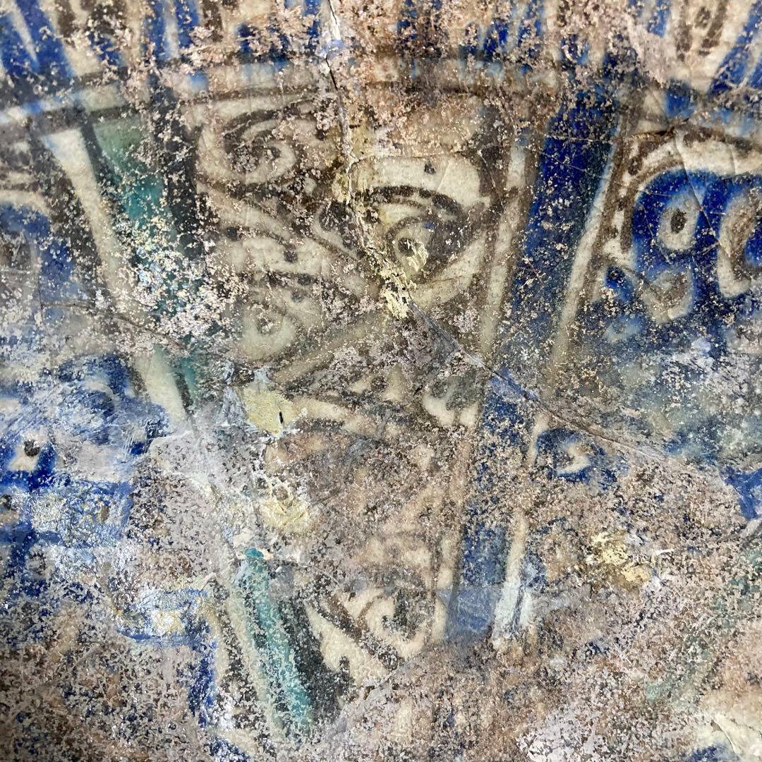 【発掘品】古代ペルシャ「白地藍黒彩鱗文鉢」12~13世紀 イスラム古陶器 考古学